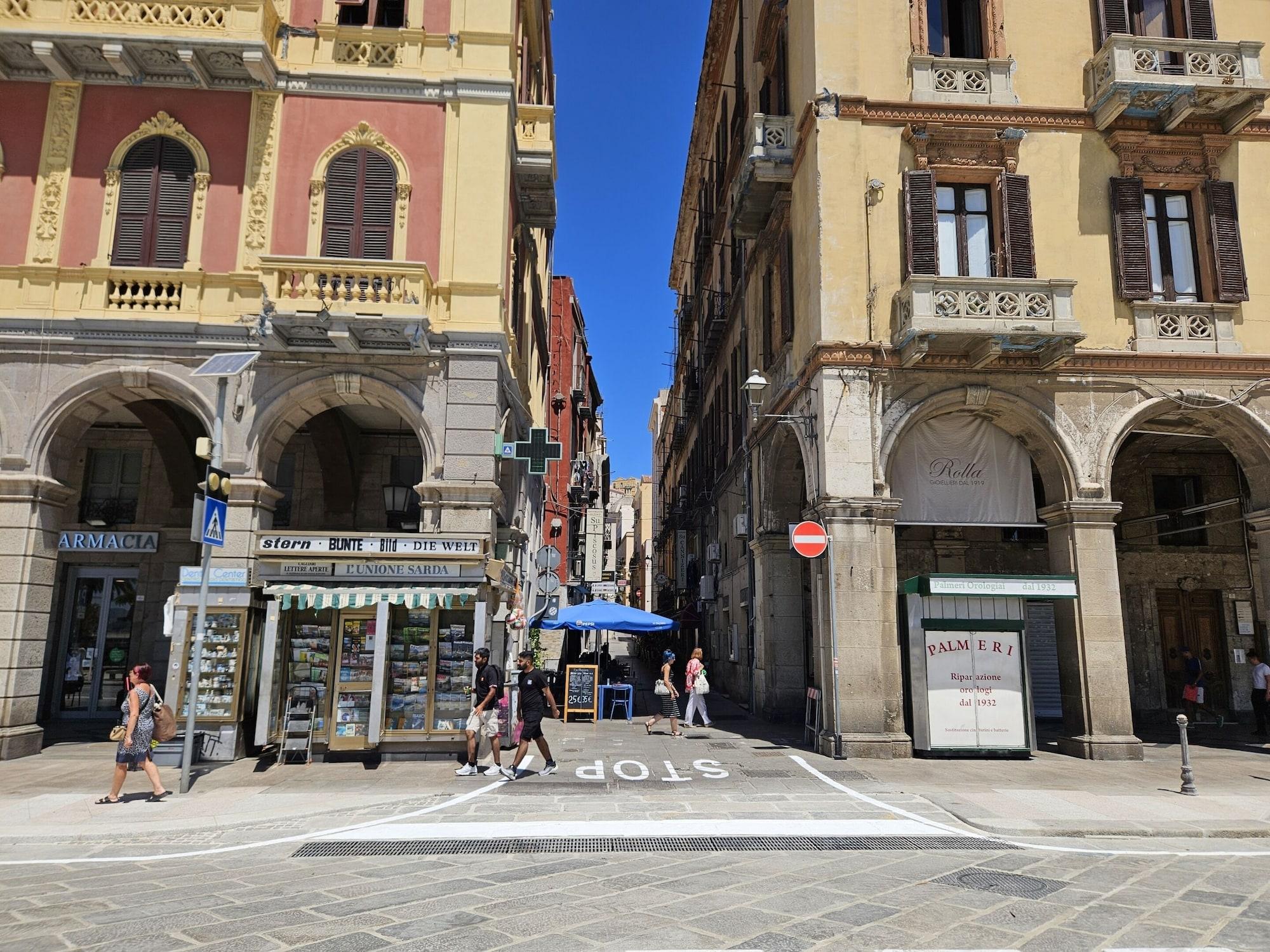 Vista Exterior Baco Rooms