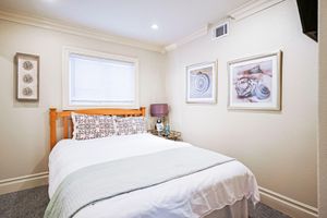 Alquiler Vacacional - Entire Boardwalk Home on the Beach in Newport Beach with Beautiful Views