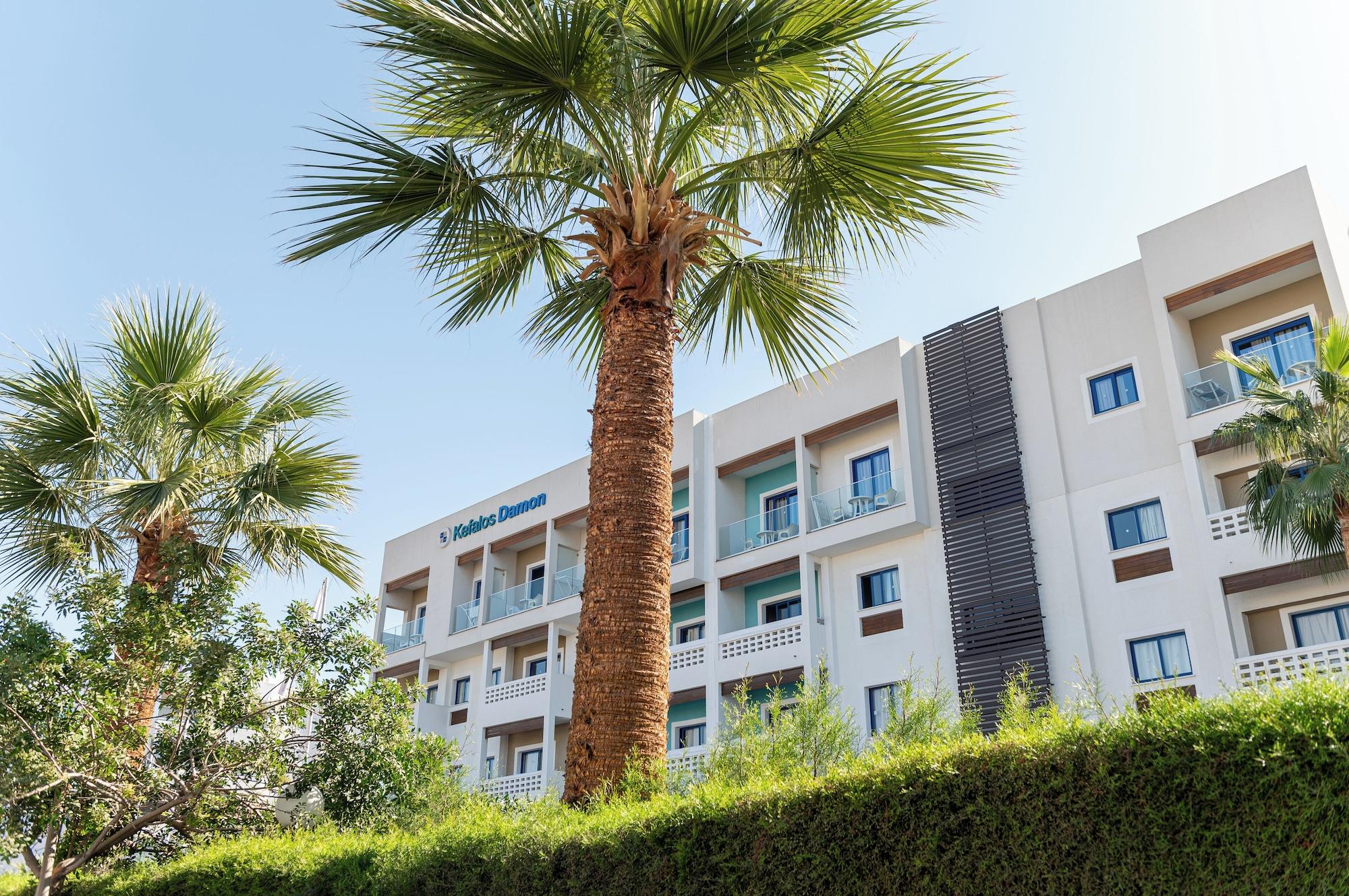 Vista Exterior Kefalos - Damon Hotel Apartments