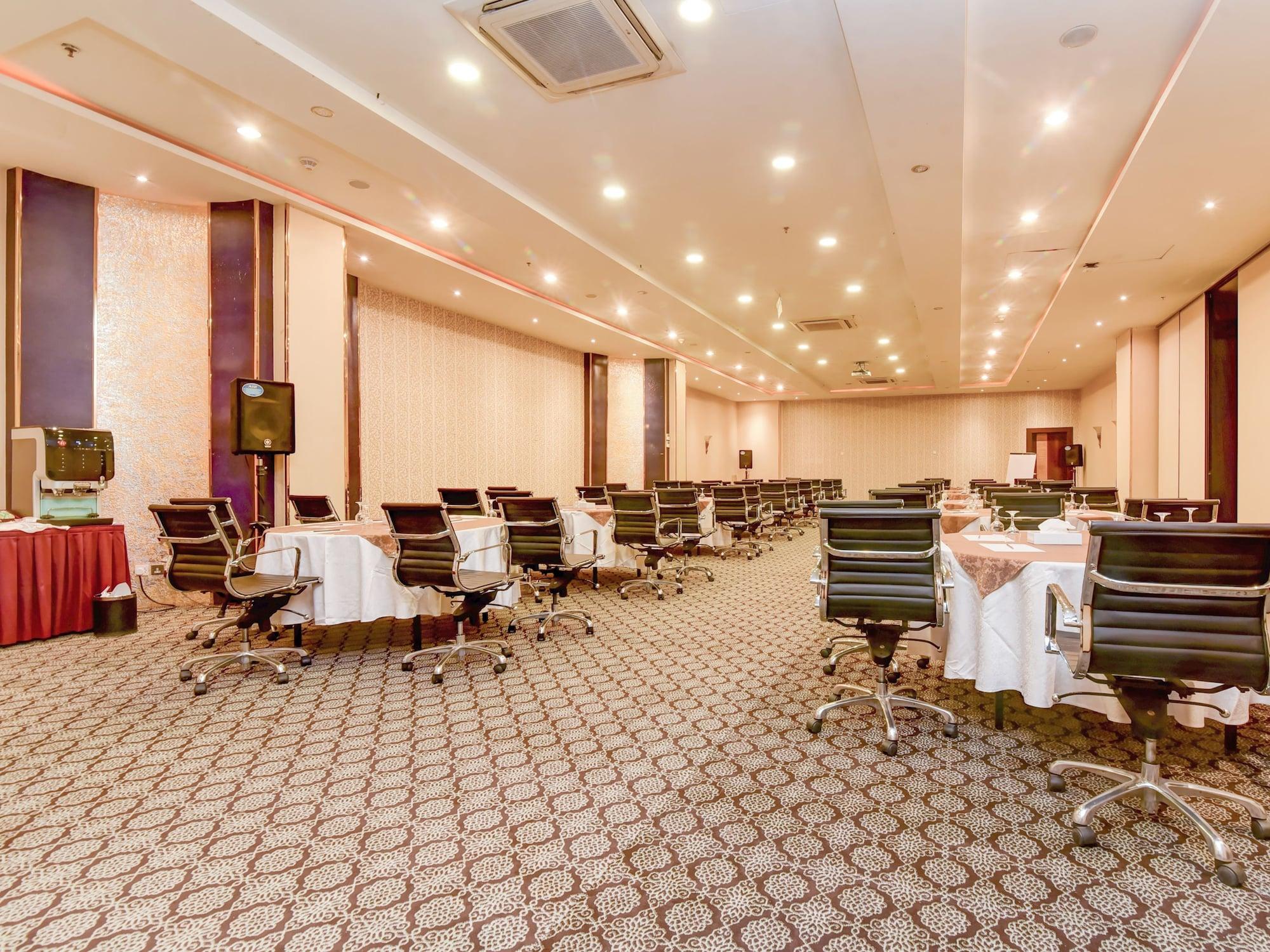 Sala de Reuniones Mena Hotel Riyadh