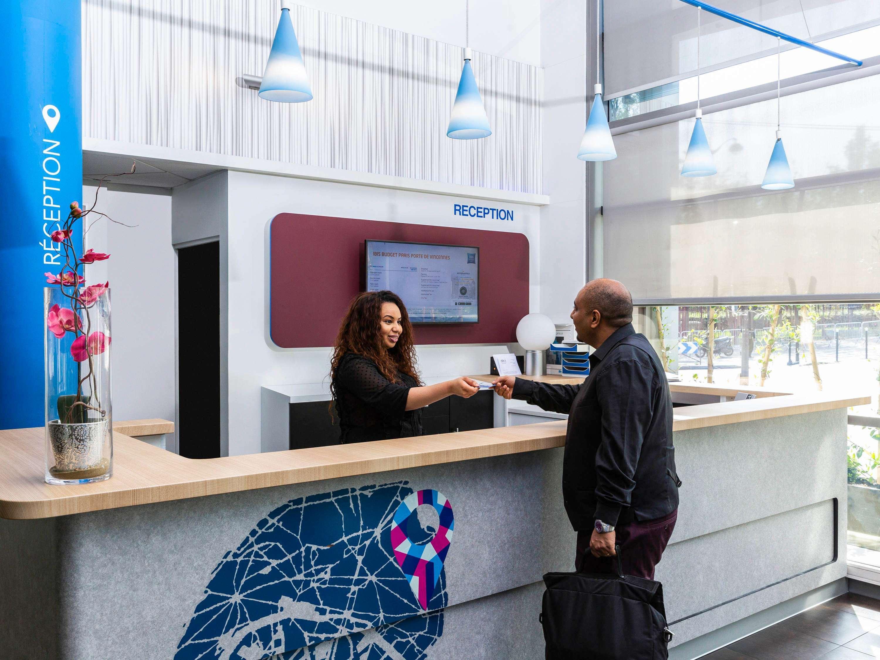Vista Lobby ibis budget Paris Porte de Vincennes
