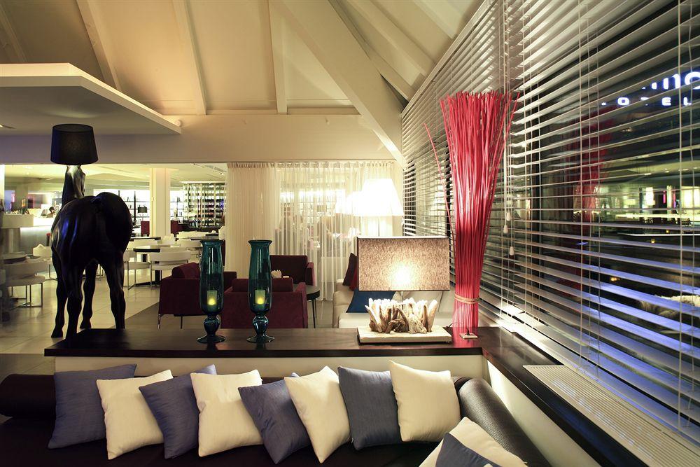 Vista Lobby Pullman Marseille Provence Aéroport