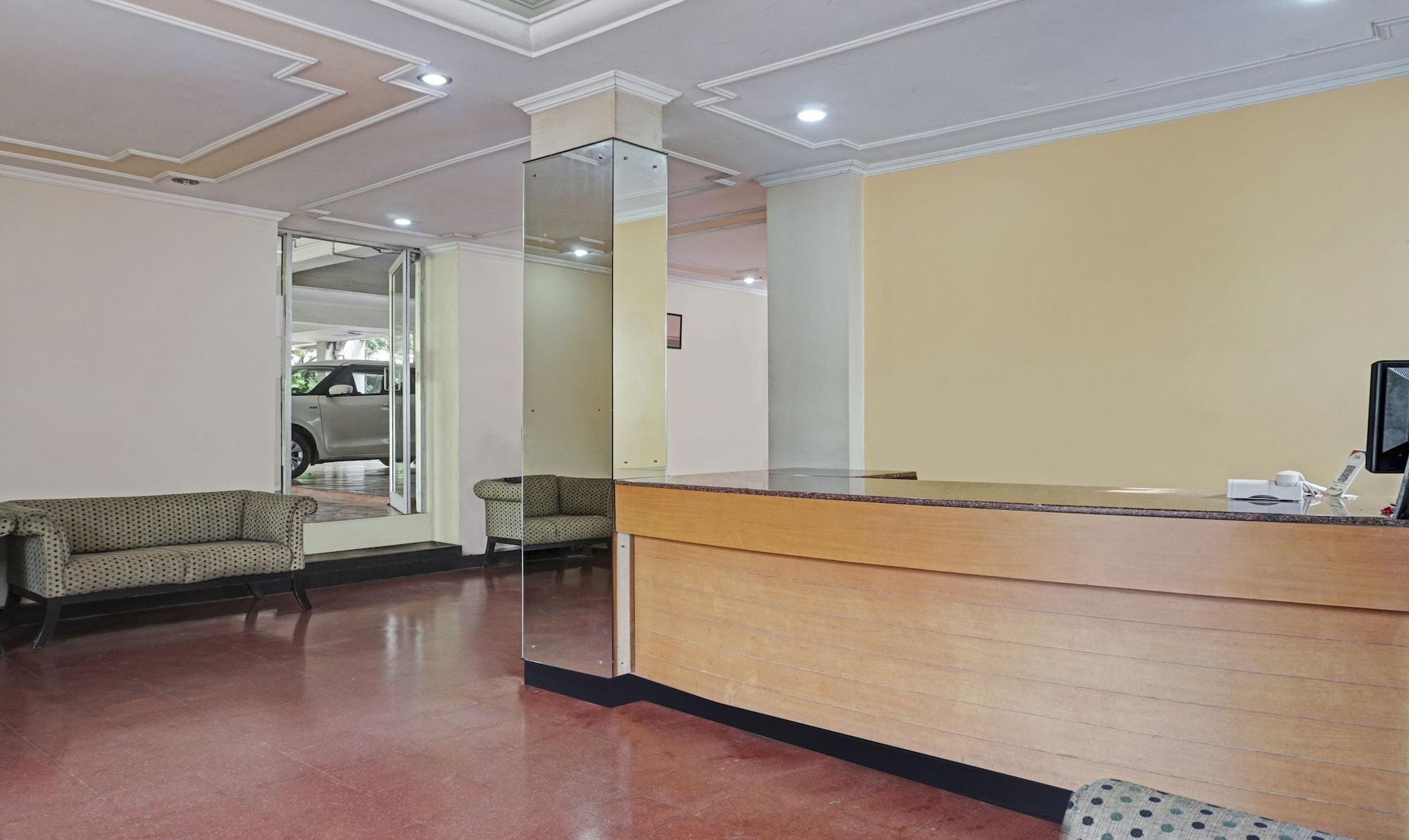 Vista Lobby Itsy Hotels Ranjeet