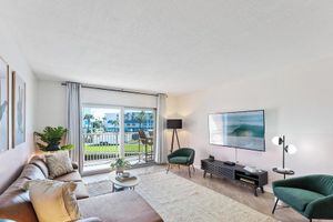 Alquiler Vacacional - Cocoa Beach Towers - Oceanfront Resort with Heated Pool, Tennis Steps from the Pier