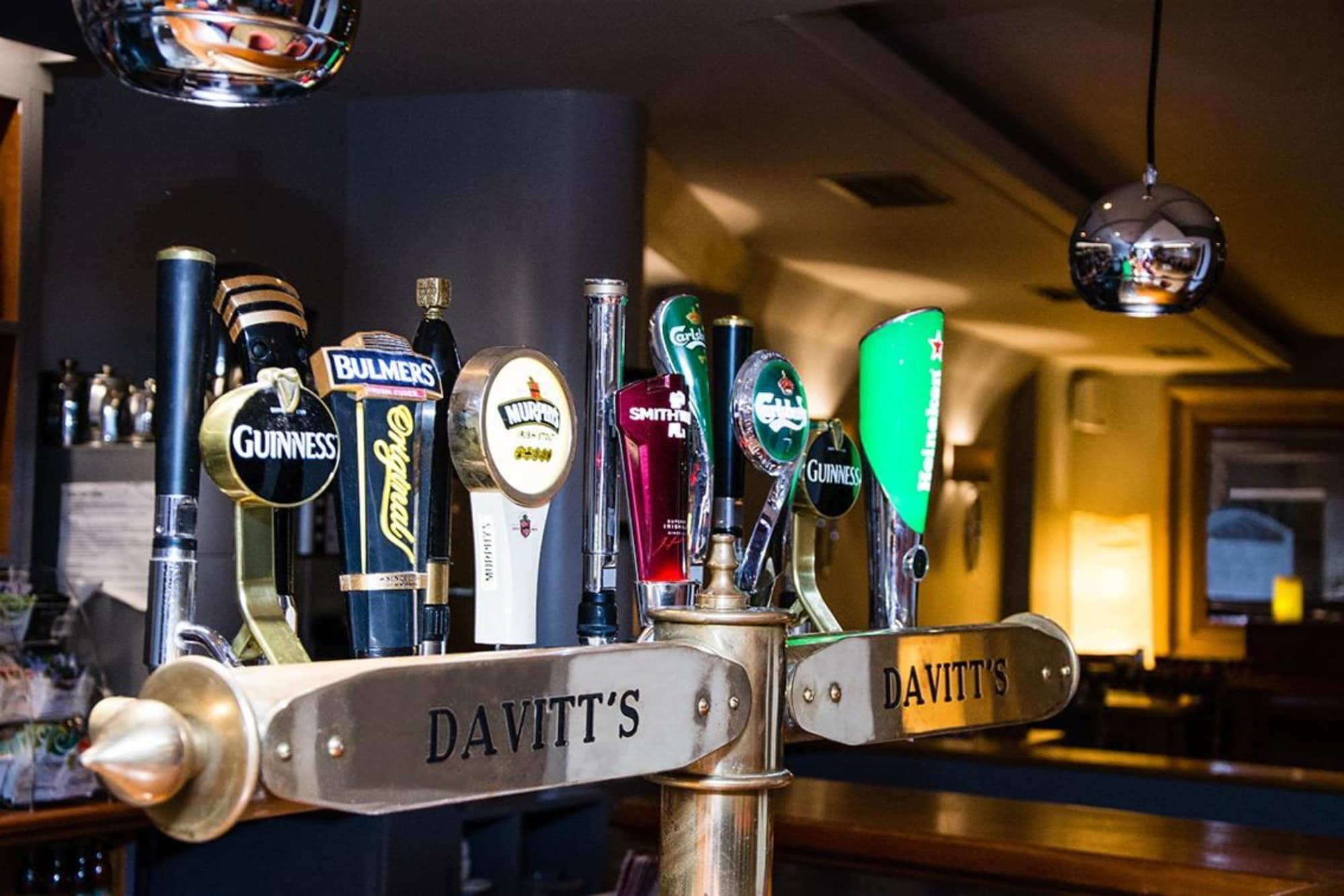 Bar/Salón Davitt's Kenmare