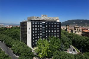 Alojamiento - Hotel Tres Reyes Pamplona