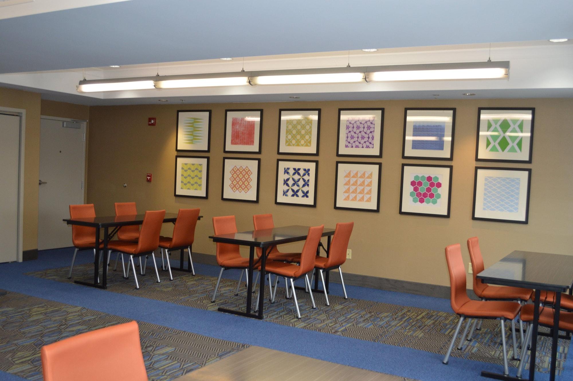 Sala de Reuniones Holiday Inn Express Hotel & Suites Vestal by IHG