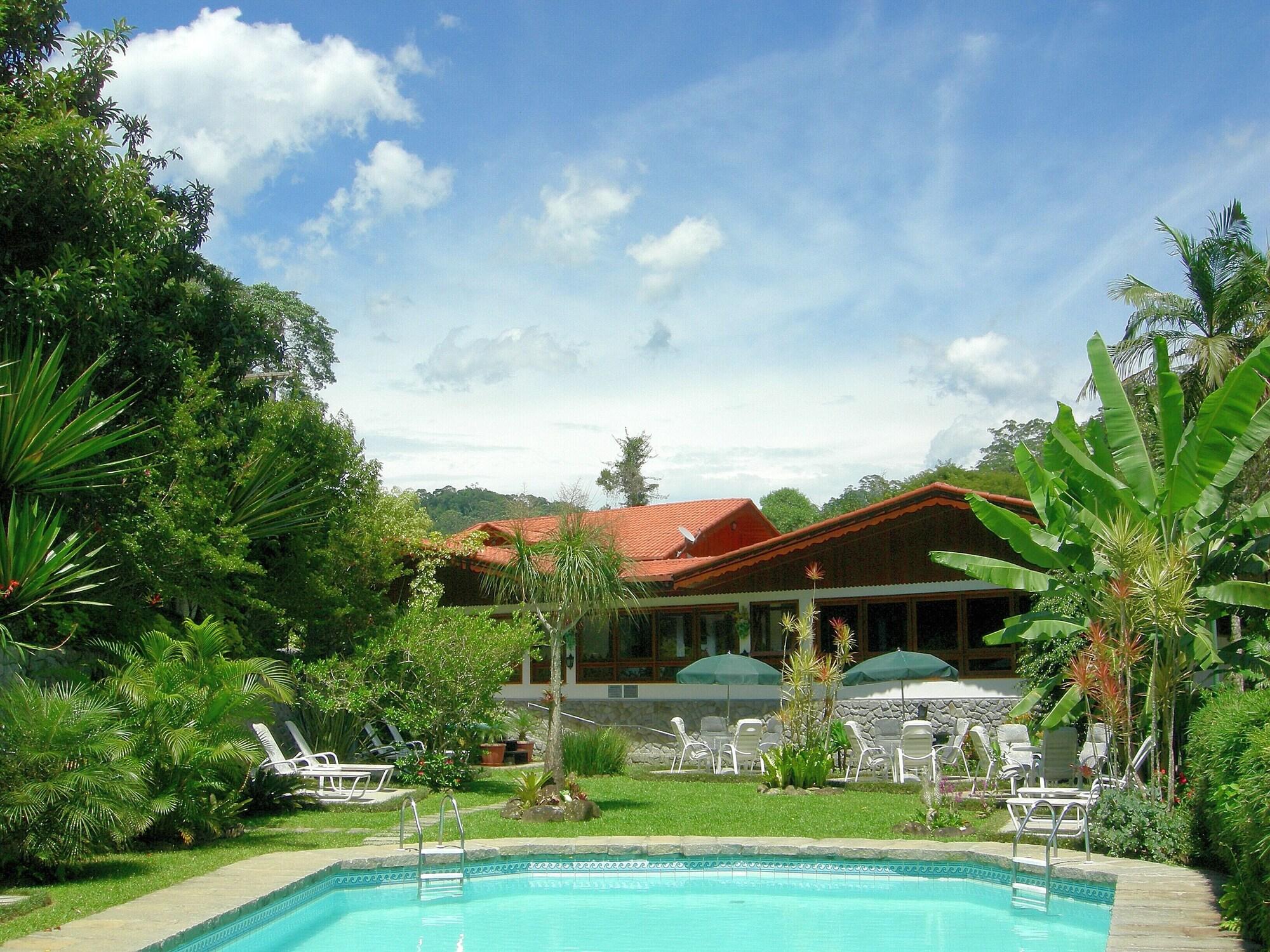 Vista Piscina Hotel Akaskay