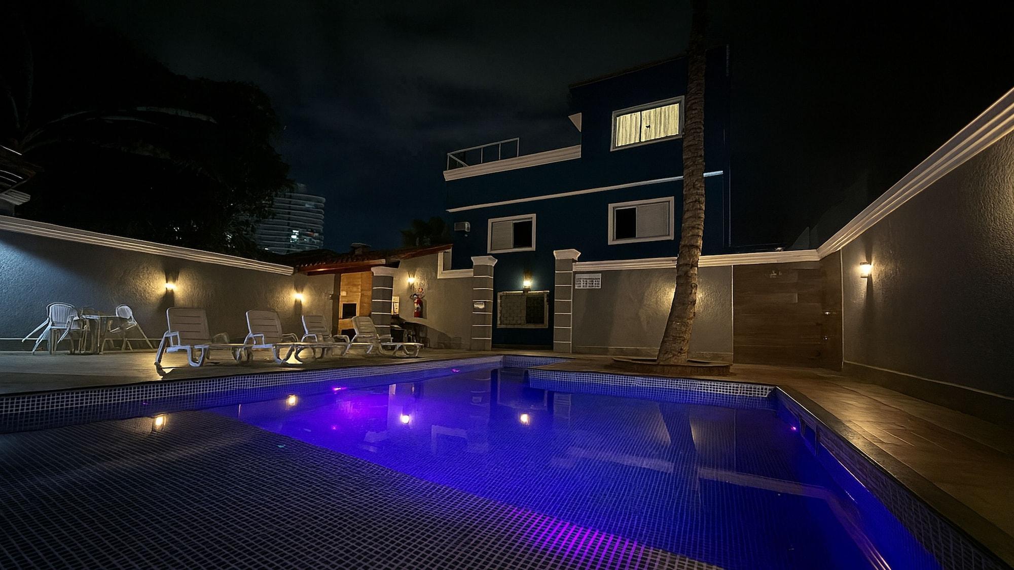 Vista Piscina Marmeu Enseada