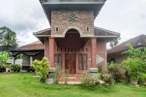 Alojamiento - OYO 91255 Desa Wisata Embung Purworejo Syariah