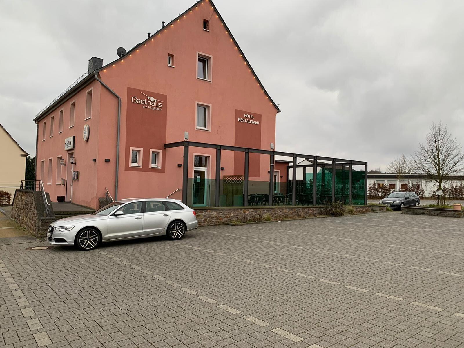 Comodidades del Alojamiento Gasthaus am Flughafen