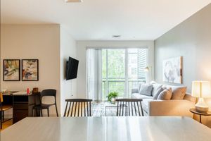 Alquiler Vacacional - Min's from Dana-Farber Institute! 1BR, Washer/Dryer, parking and all amenities!