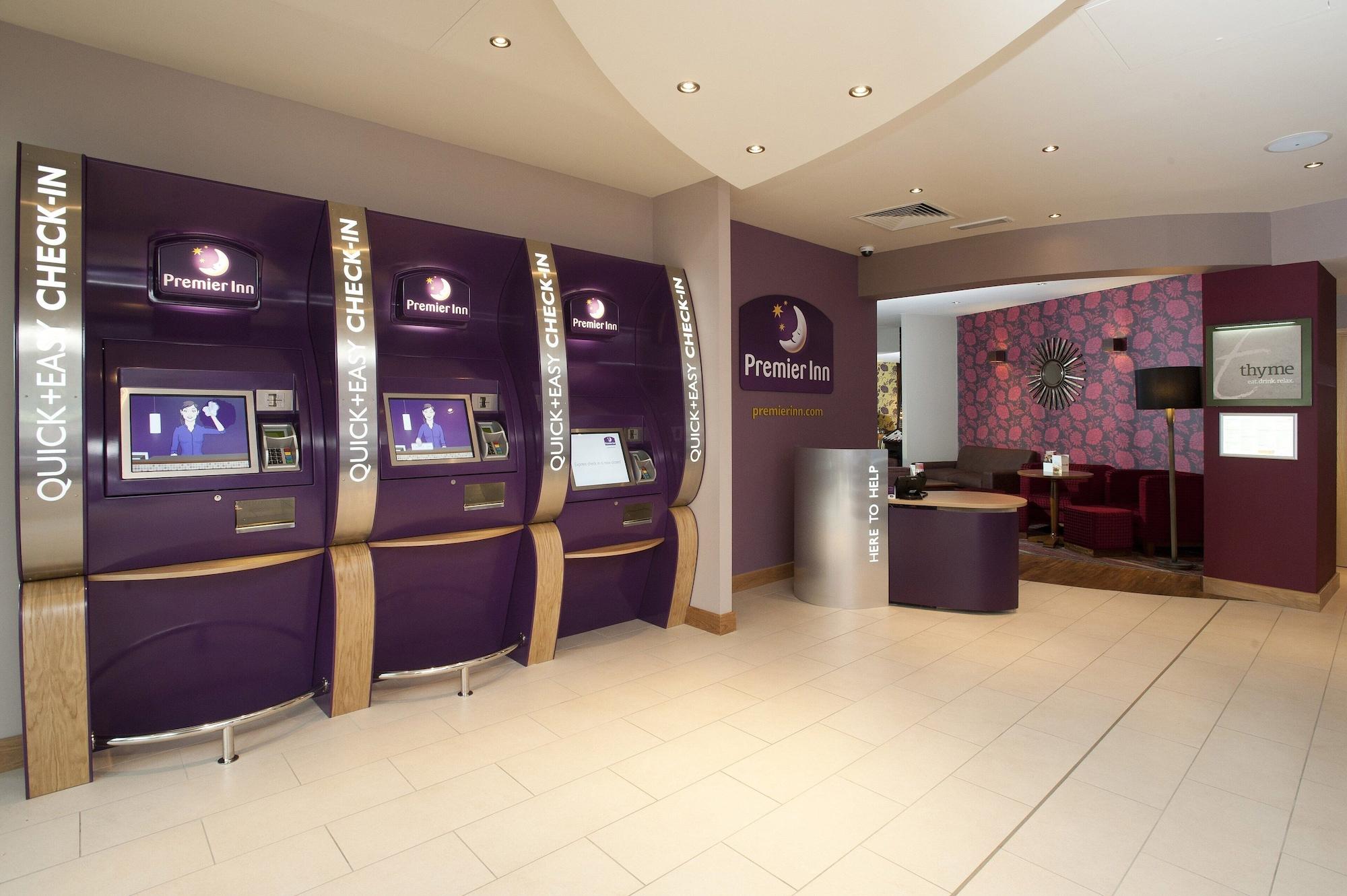 Vista Lobby Premier Inn Belfast Titanic Quarter