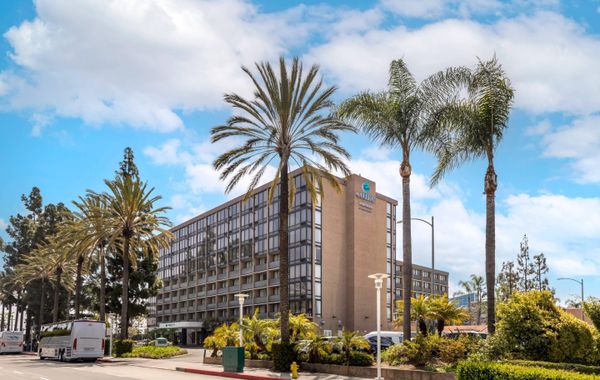 Clarion Hotel Anaheim Resort
