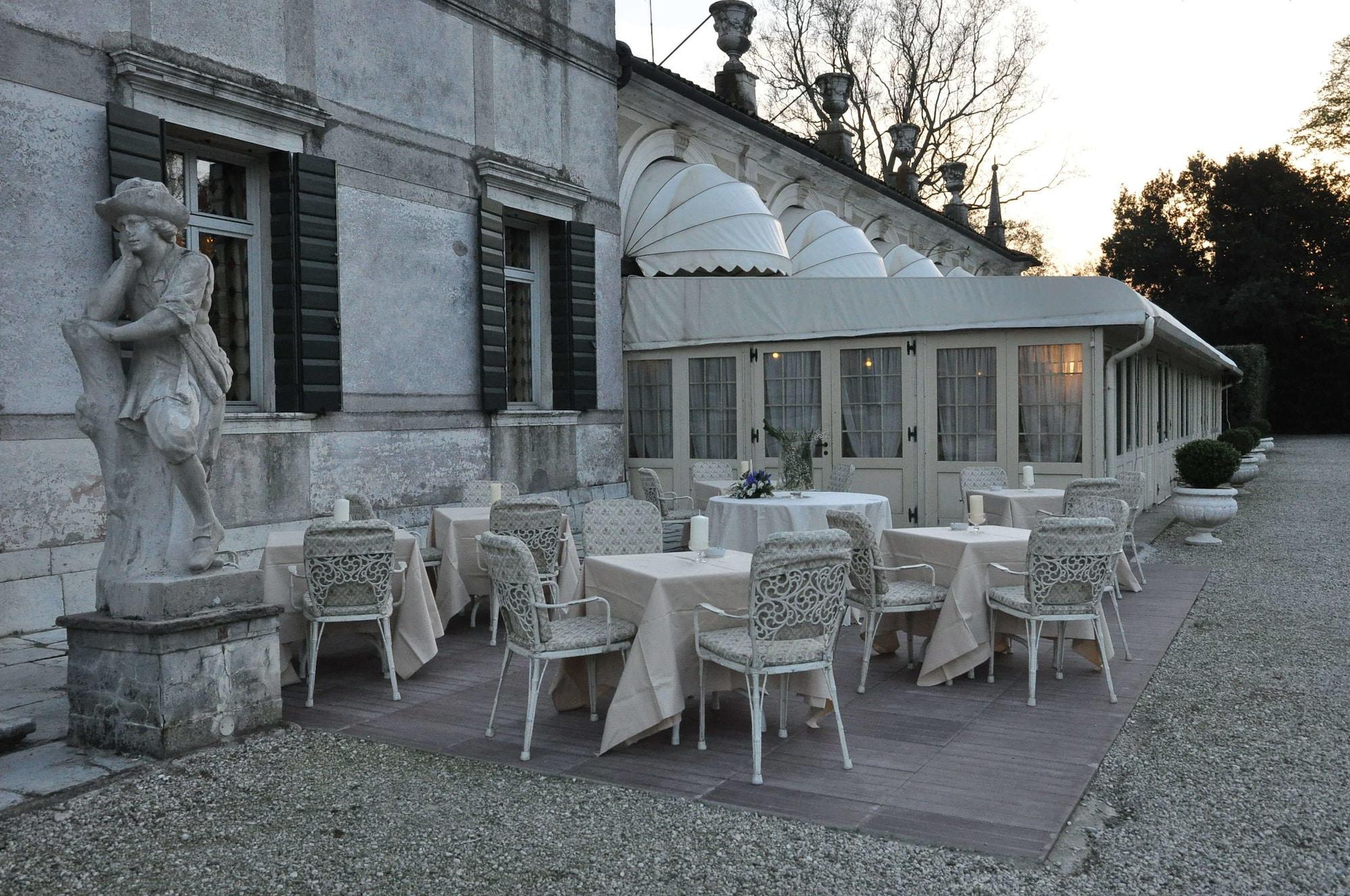 Bar/Salón Hotel Villa Condulmer