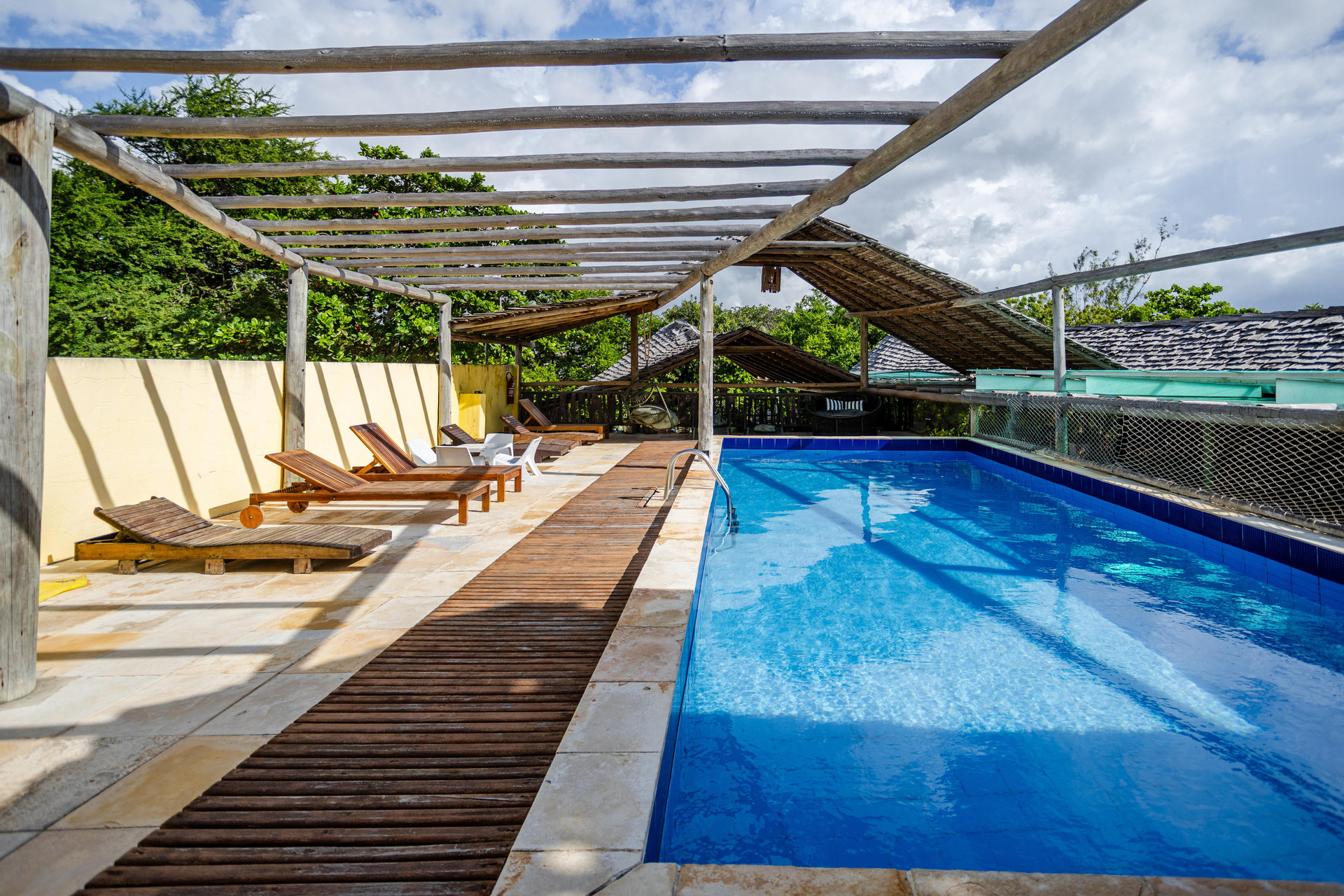 Vista Piscina Jeri Village Hotel