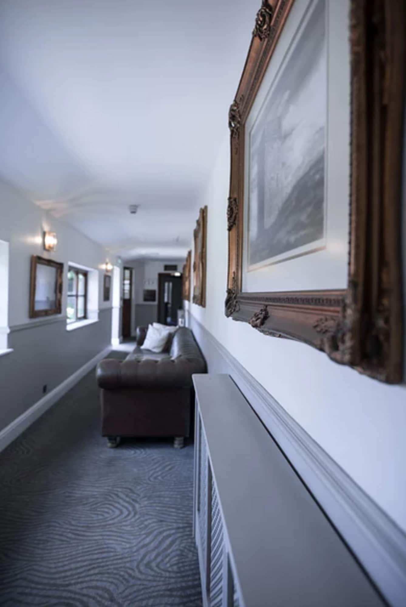 Vista Lobby Seiont Manor Hotel