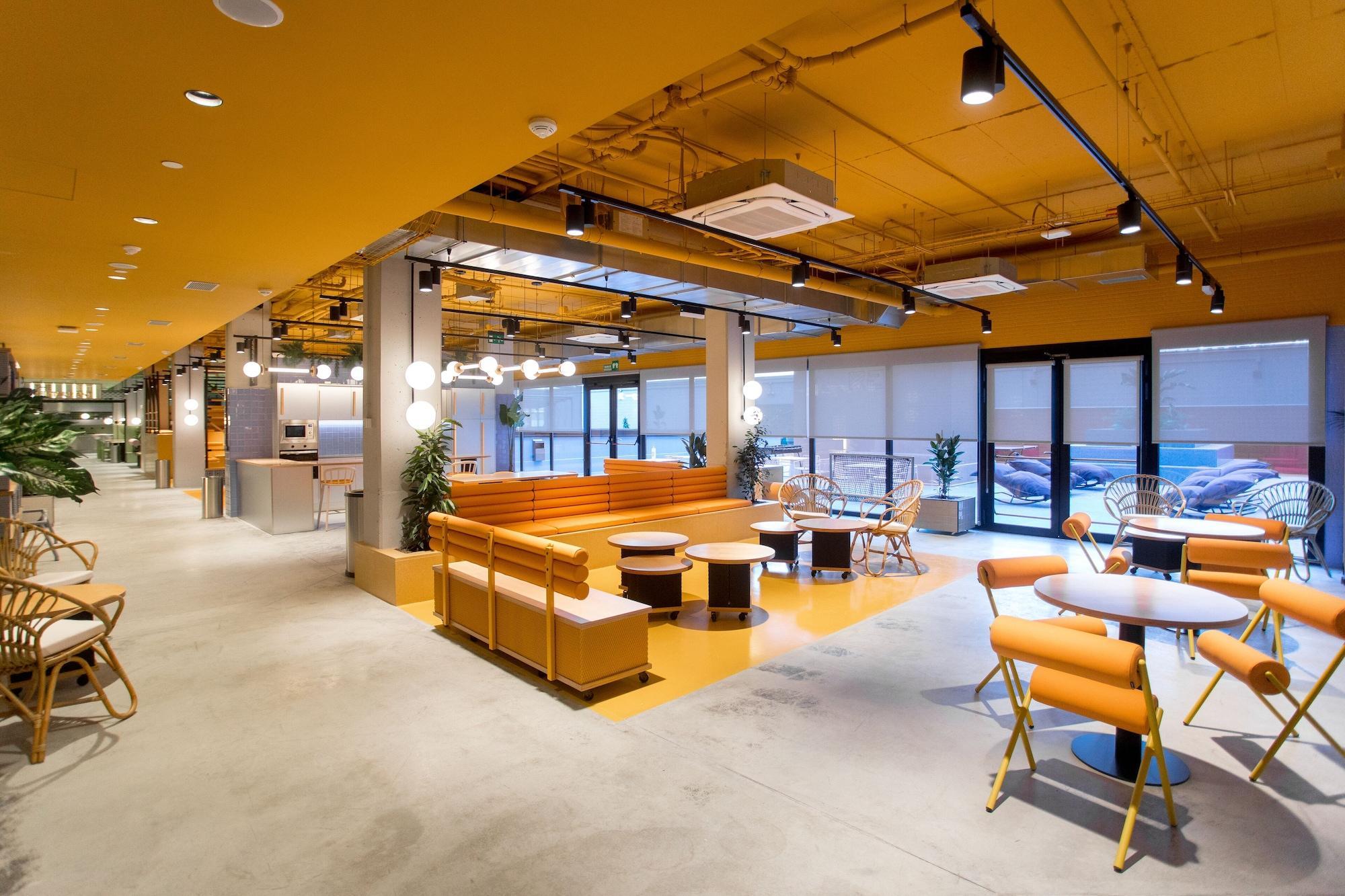 Bar/Salón Residencia Universitaria San MamÃs