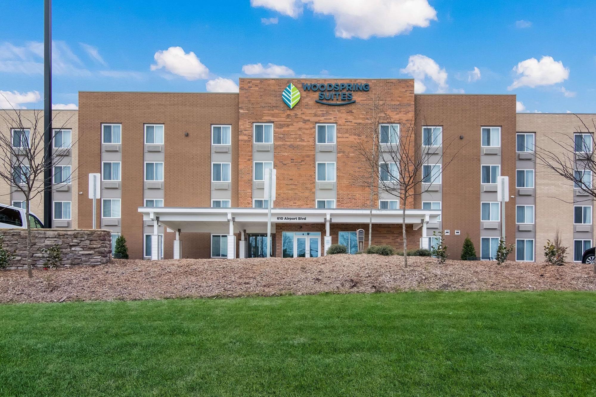 Varios WoodSpring Suites Morrisville Raleigh Durham Airport