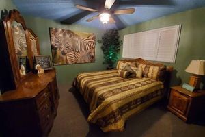 Alquiler Vacacional - Bakersfield Safari Retreat