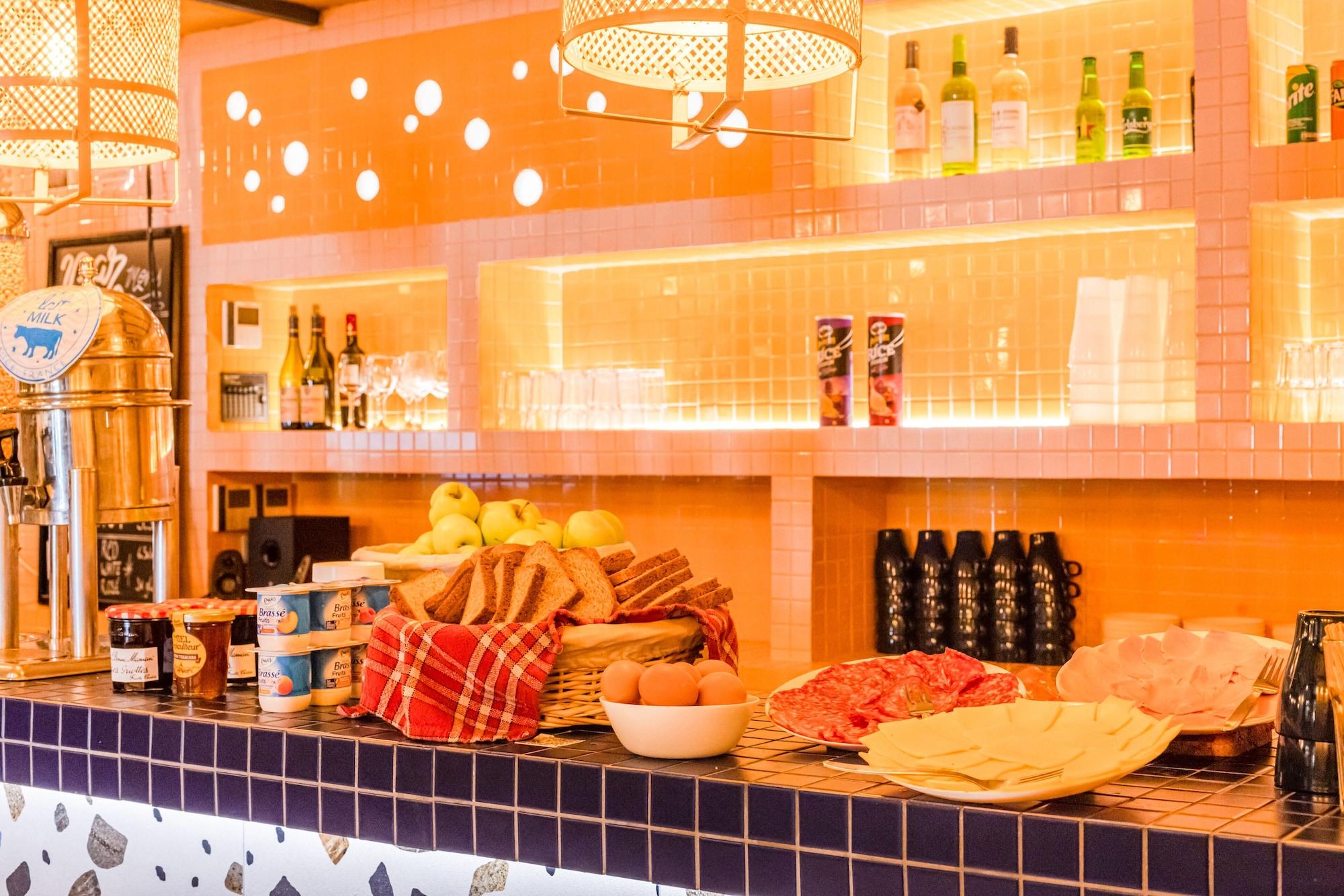 Restaurant Villa Saint Exupéry Beach - Hostel