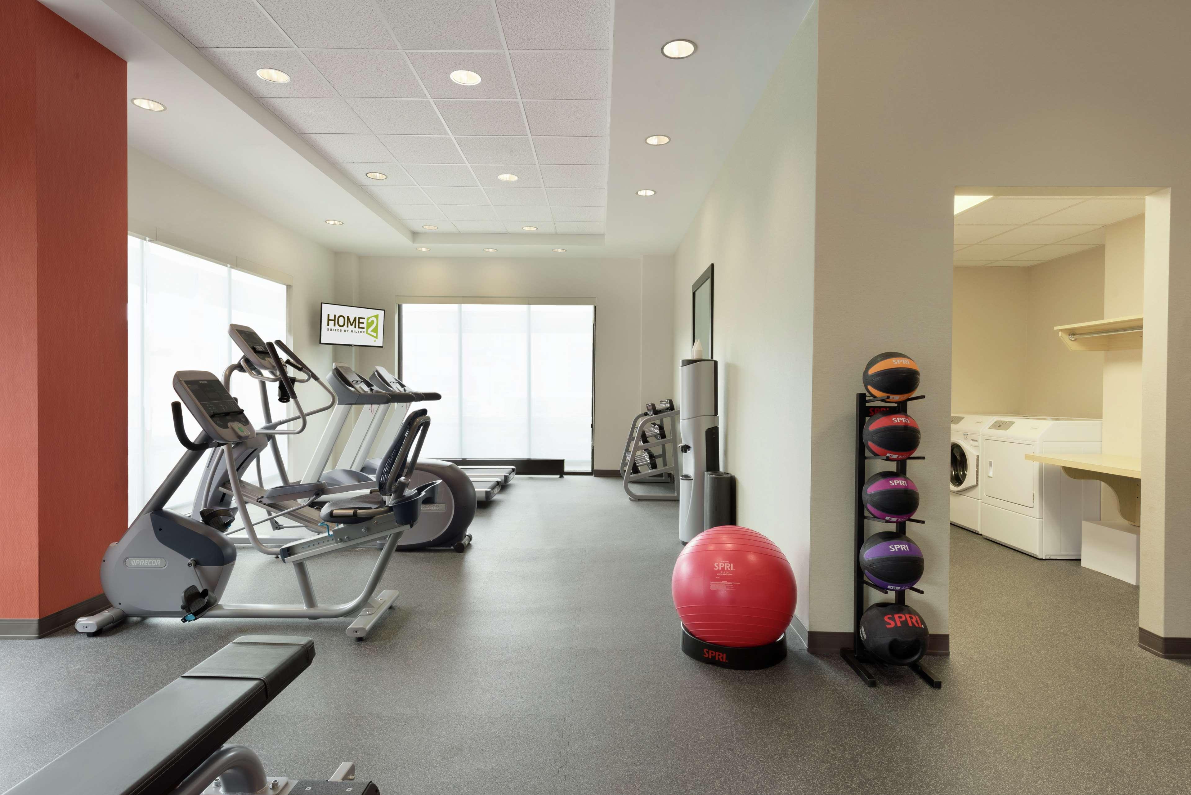 Gimnasio Home2 Suites by Hilton La Crosse