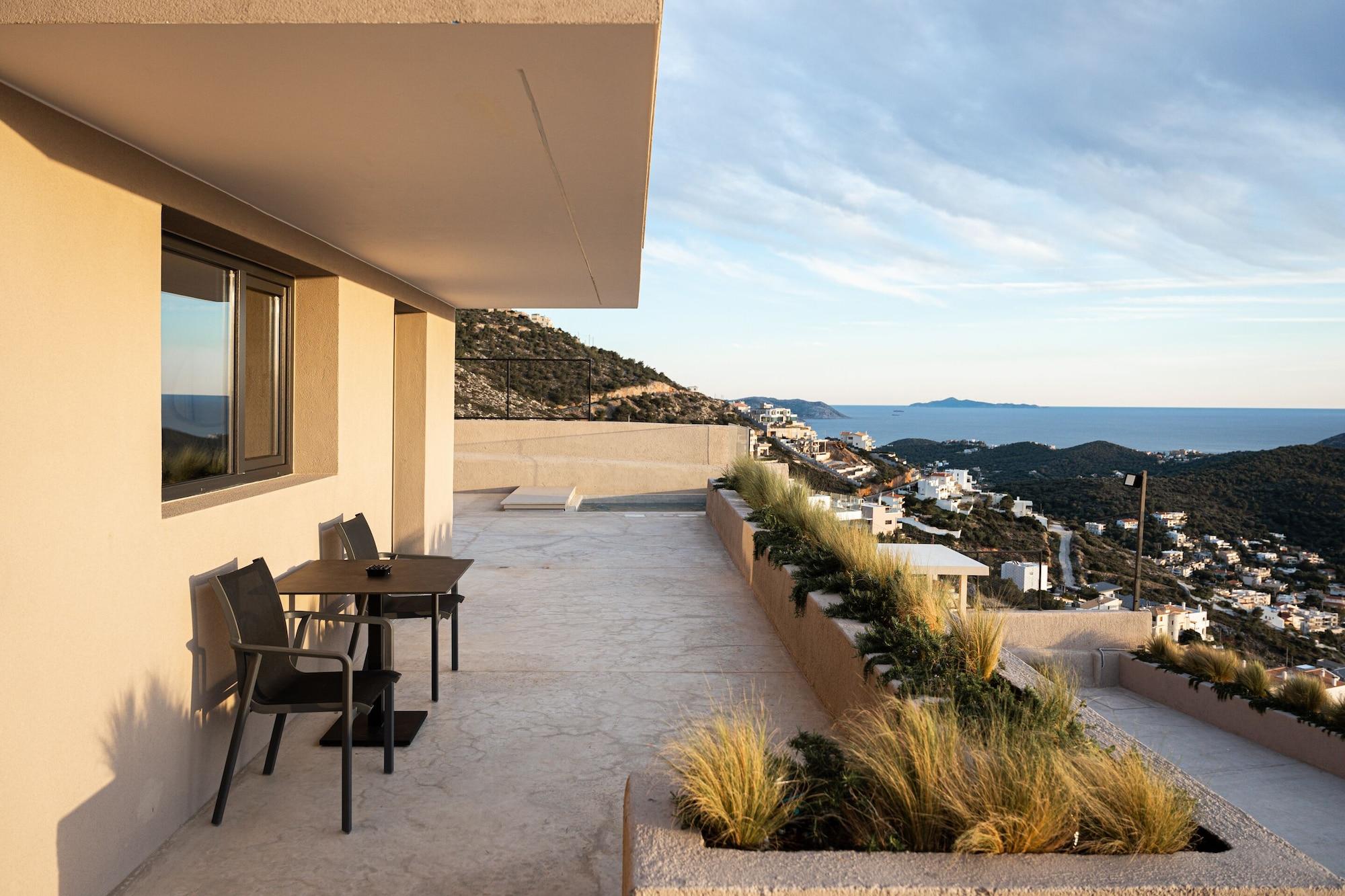 Restaurant Saronida Hills
