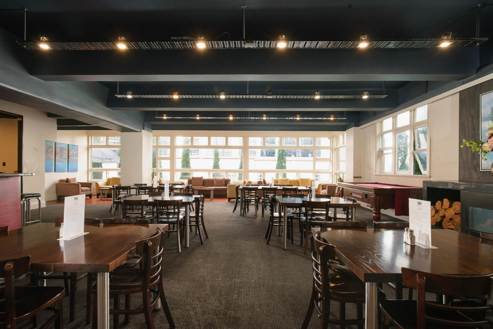 Restaurant Kiwi International Hotel