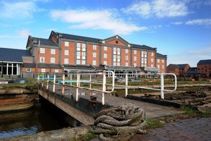 Alojamiento - Holiday Inn Ellesmere Port by IHG