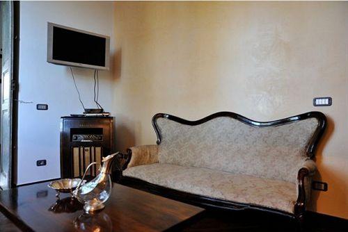 Vista Lobby Villa Eugenia