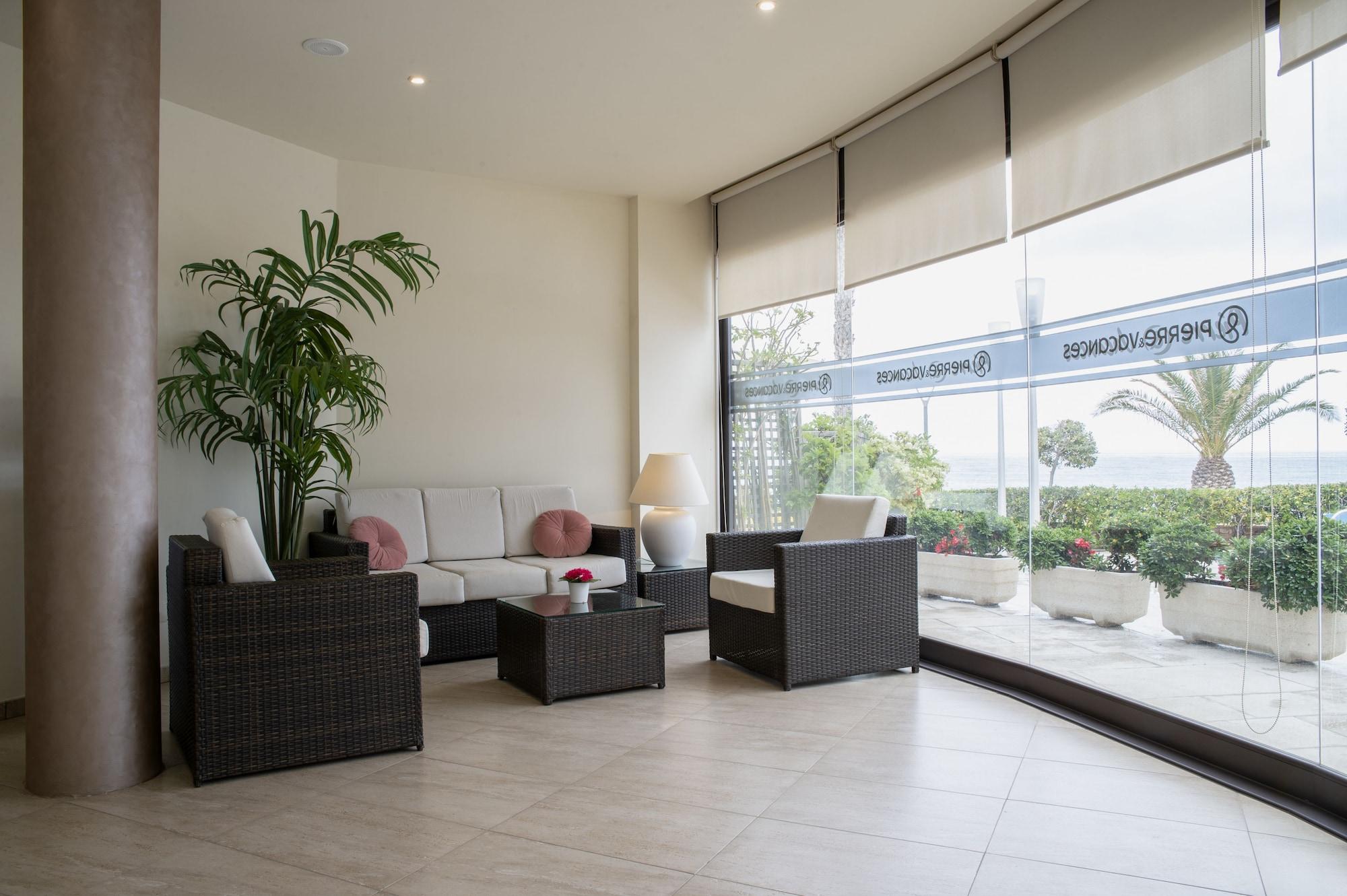 Vista Lobby Cala Cristal by Pierre & Vacances Premium