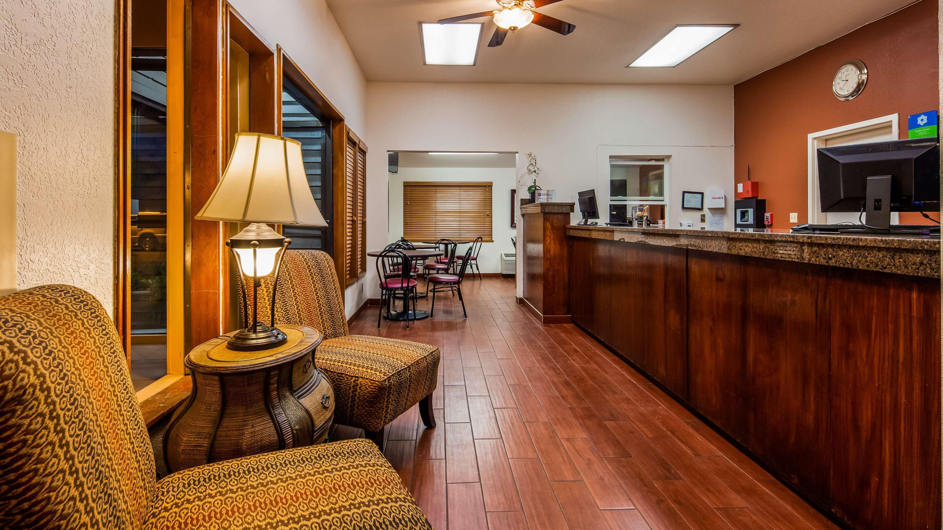 Vista Lobby SureStay by Best Western Wenatchee