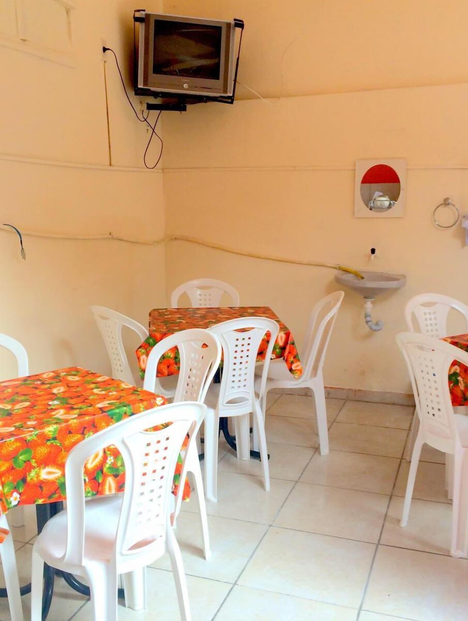Equipamiento de Habitación Hospedaria Praia e Sol