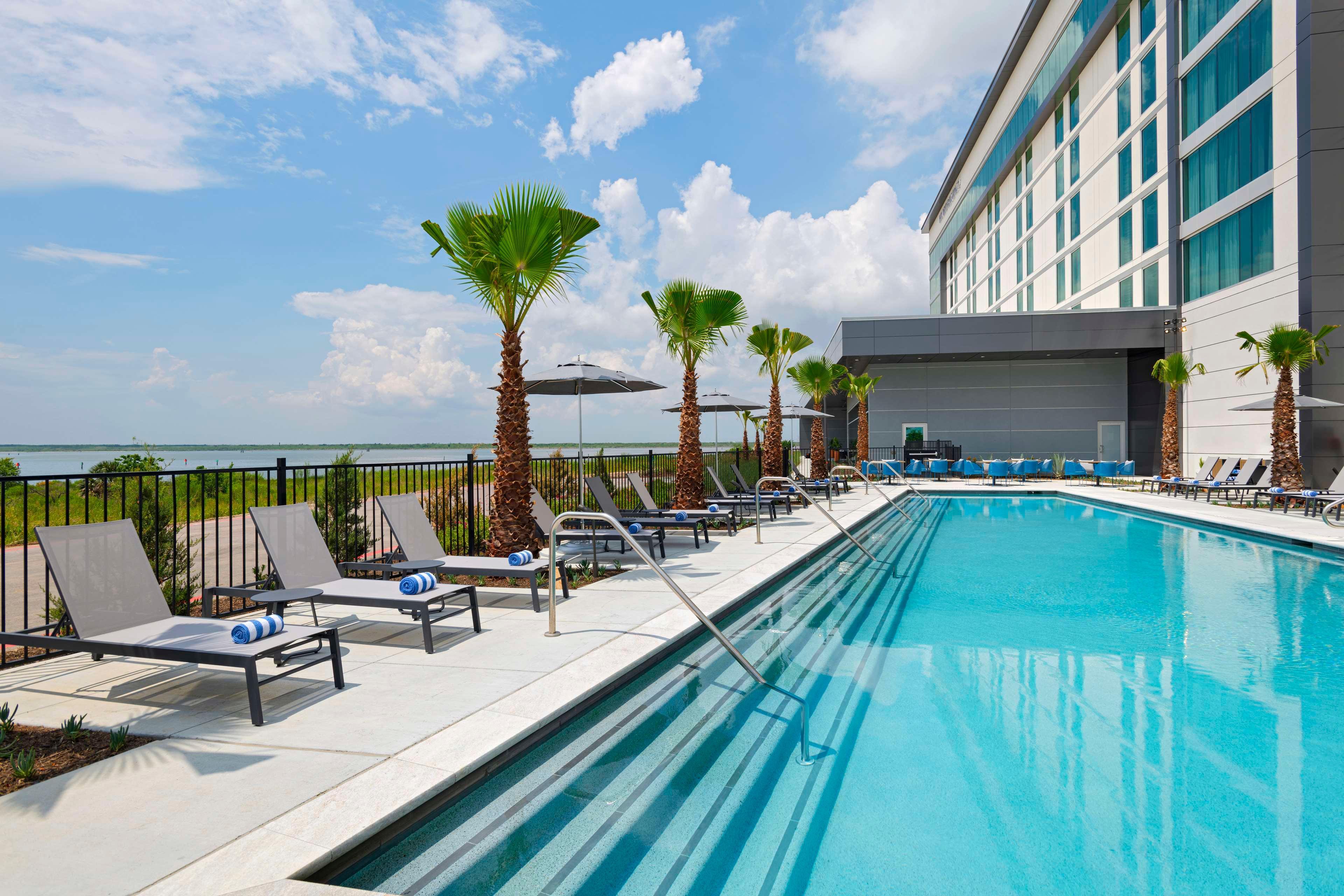 Vista Piscina Hyatt Regency Baytown Houston
