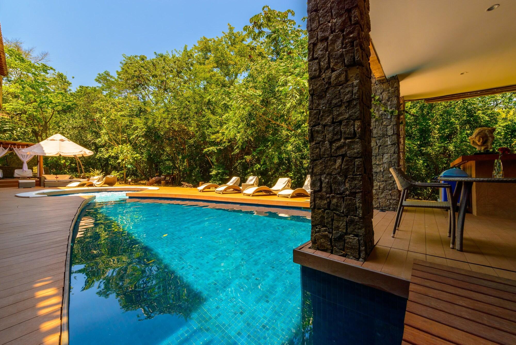 Vista Piscina Kalango Hotel Boutique