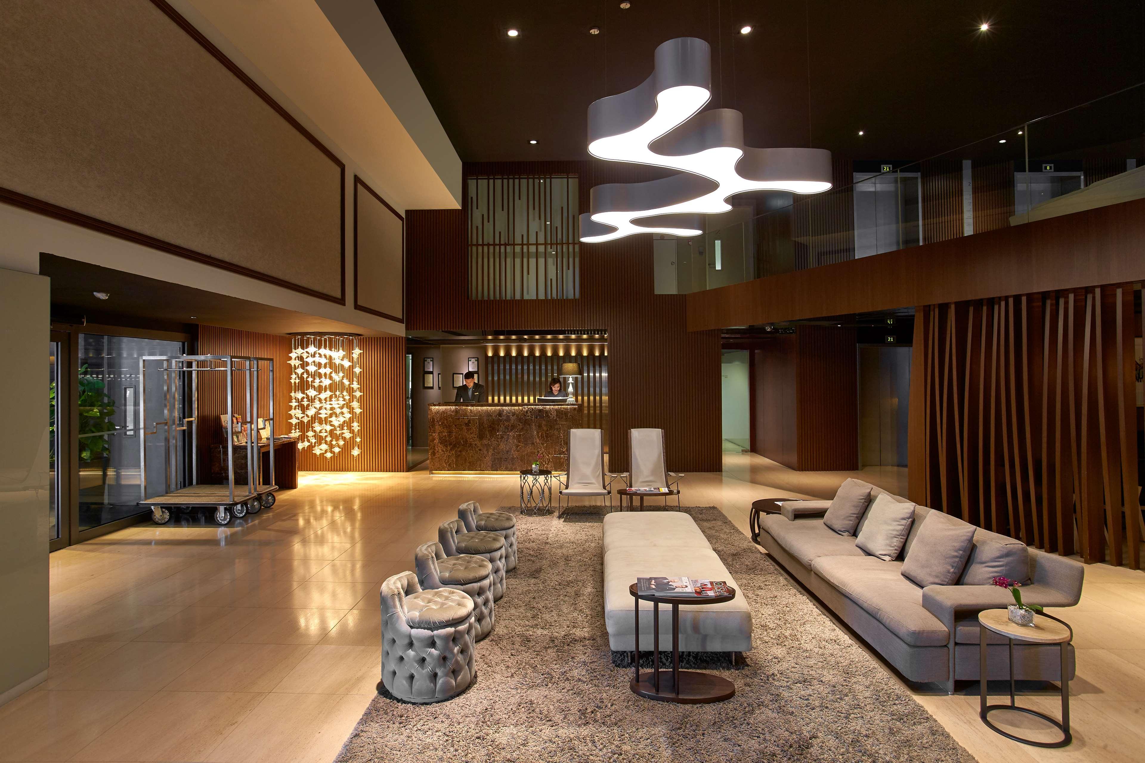 Vista Lobby Pan Pacific Serviced Suites Beach Road, Singapore