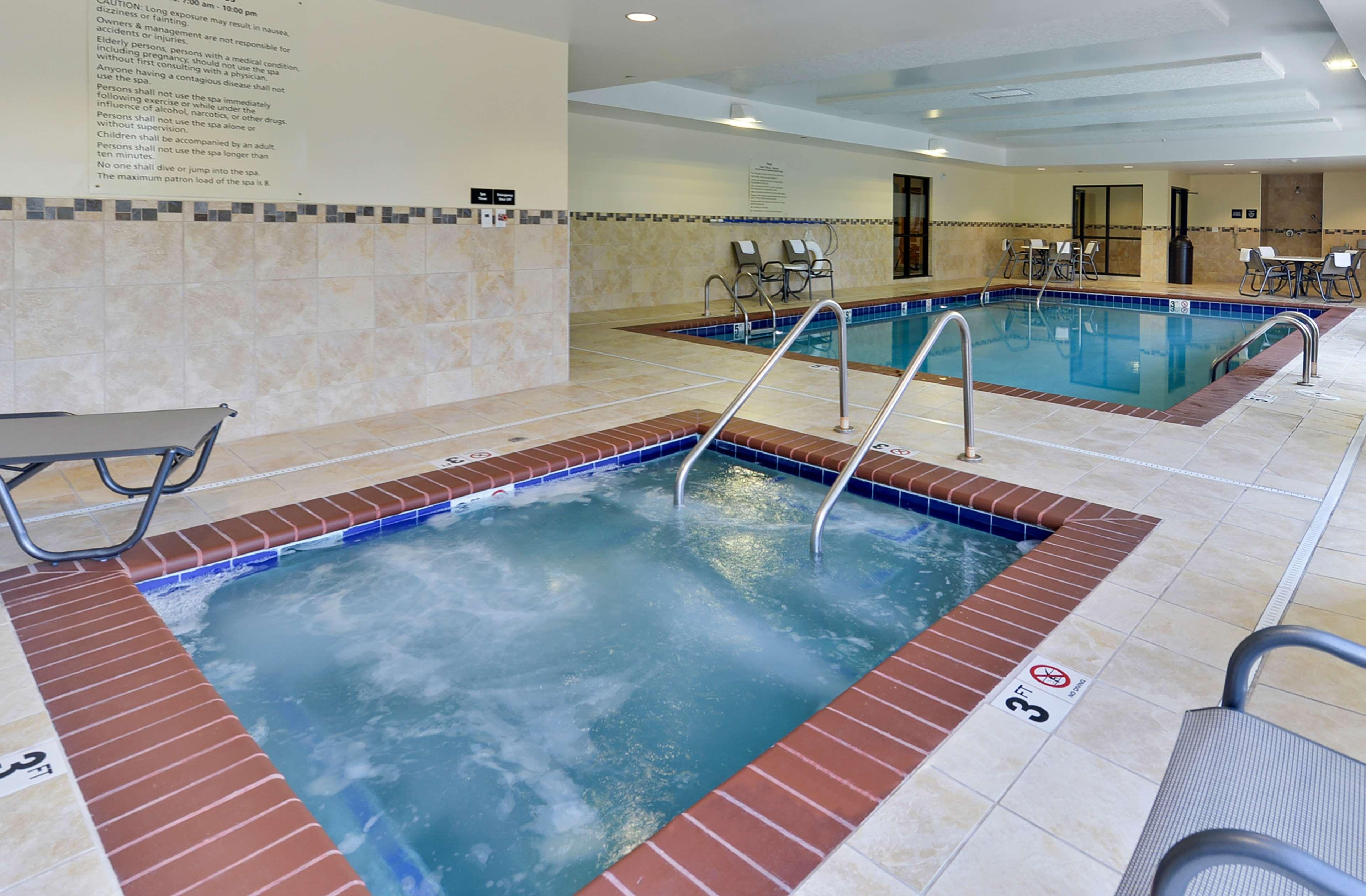 Vista Piscina Hampton Inn Iowa City/University Area