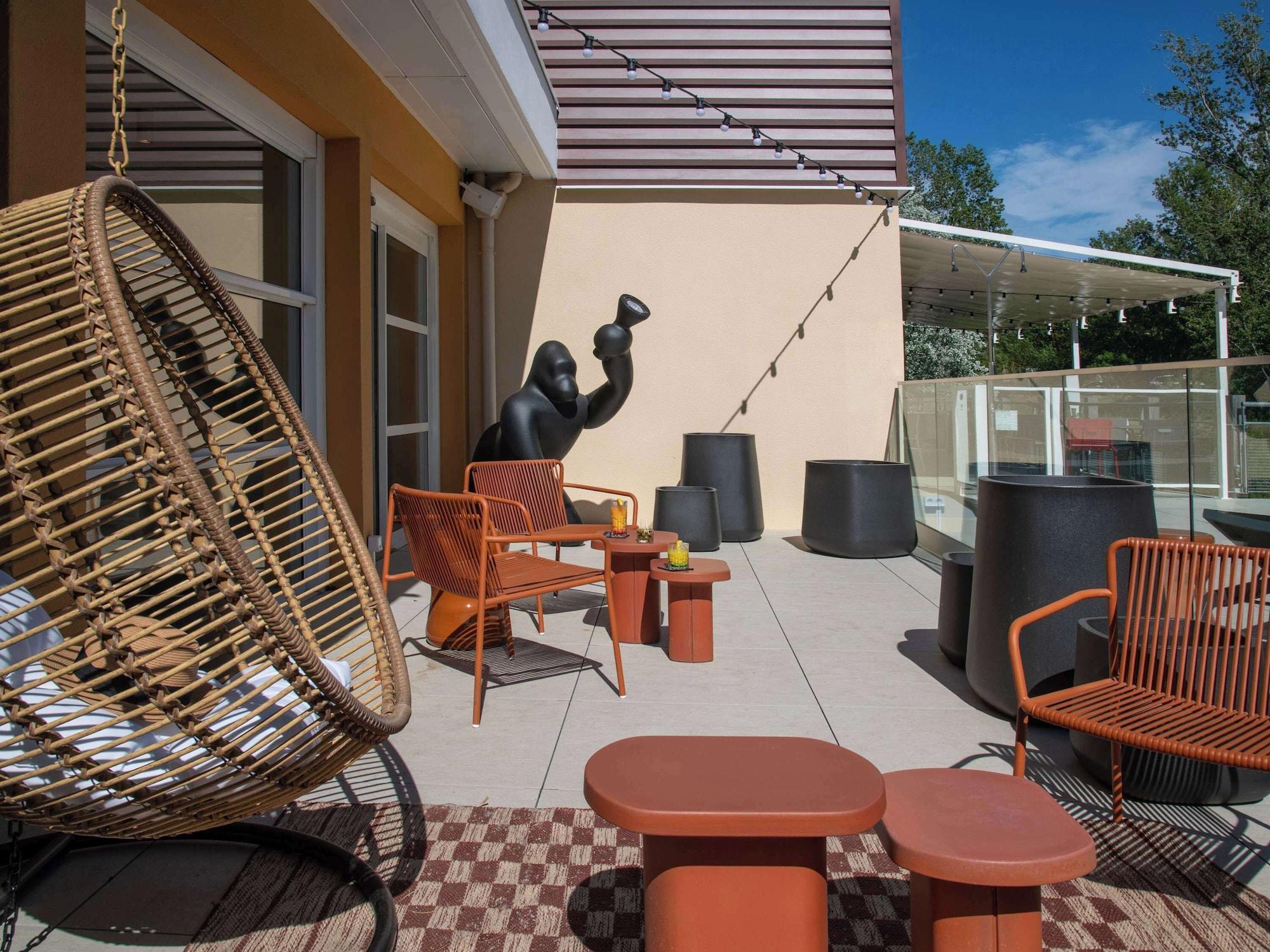 Vista Exterior Ibis Golfe de Saint Tropez