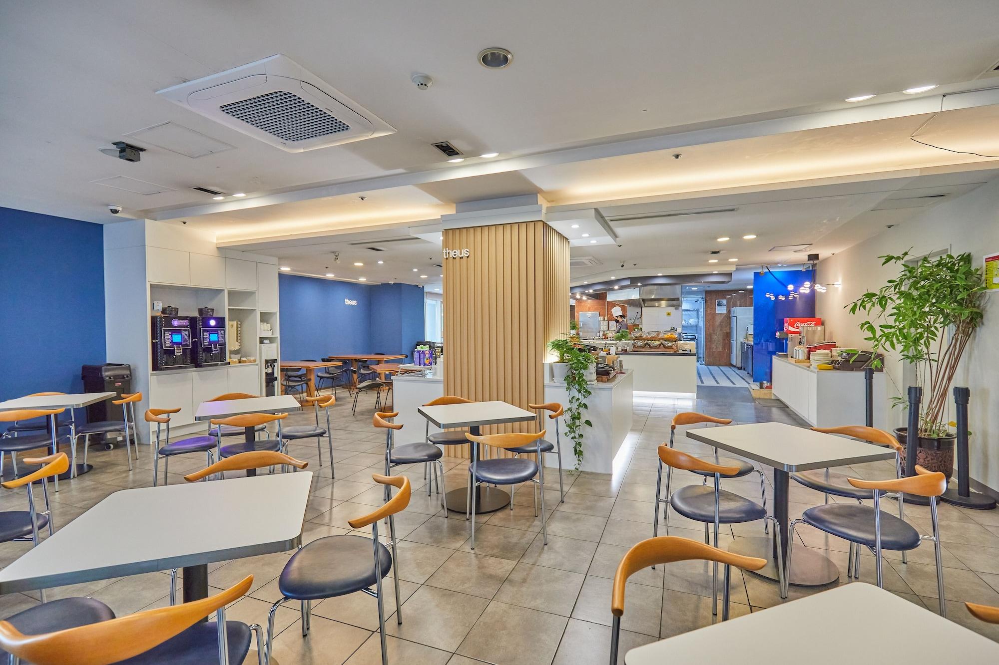 Restaurant Kolon Seacloud Hotel