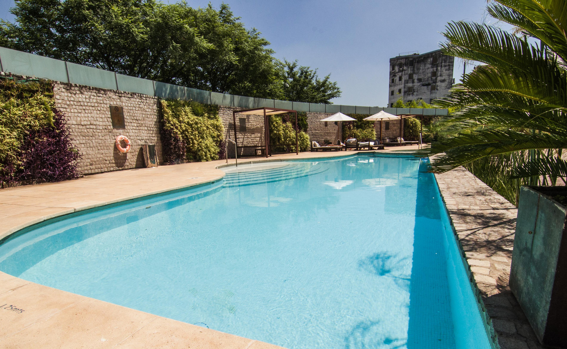 Vista Piscina Hilton Garden Inn Tucumán