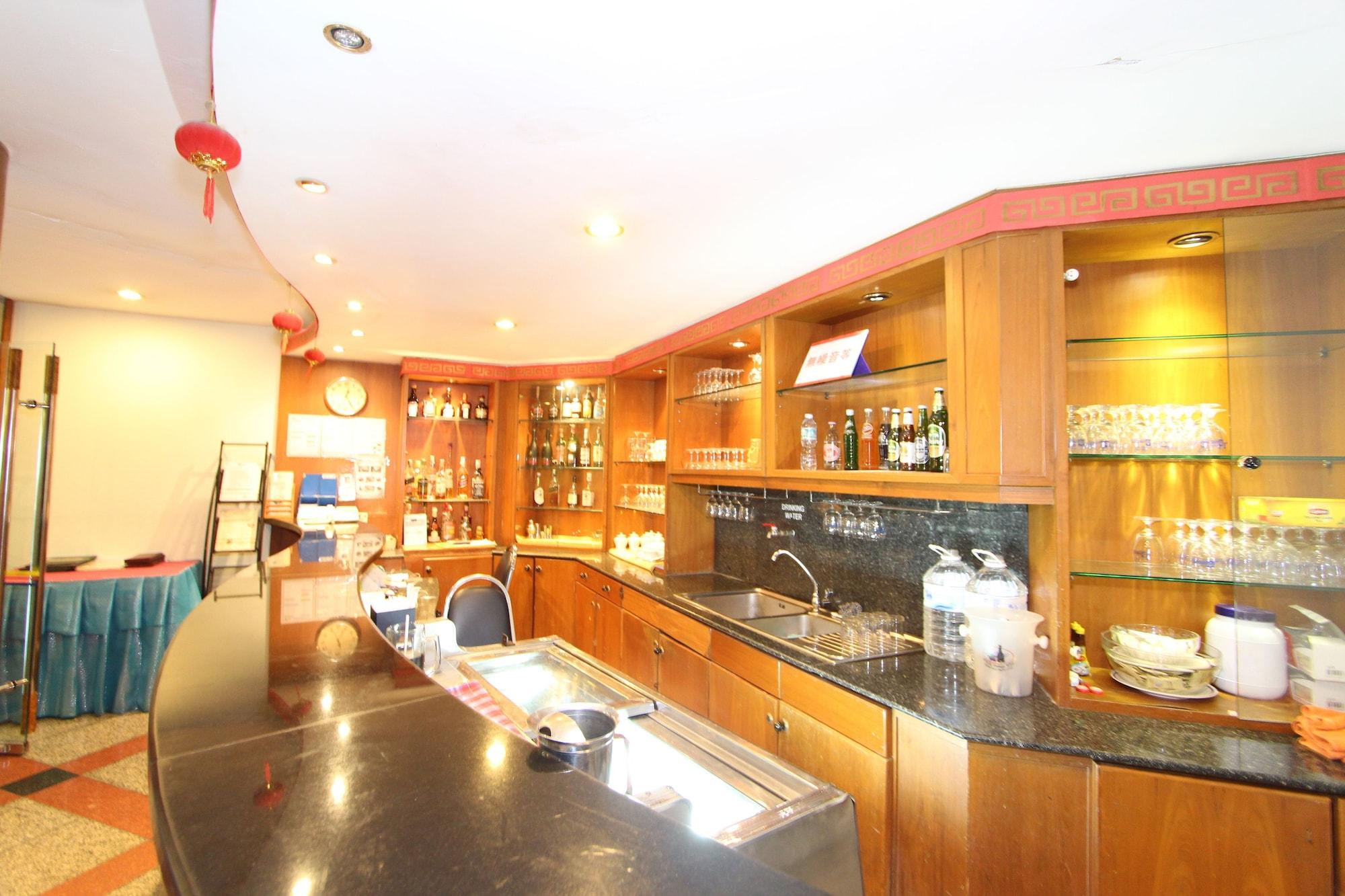 Bar/Salón Camelot Hotel Pattaya