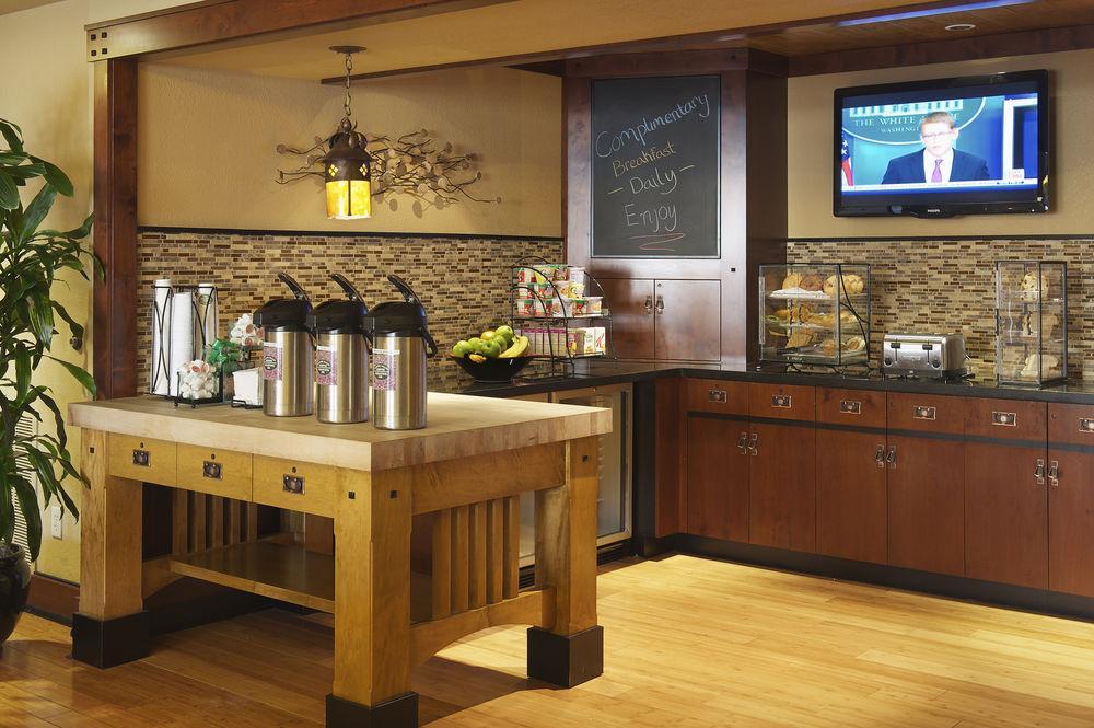 Restaurant Larkspur Landing Extended Stay Suites Renton