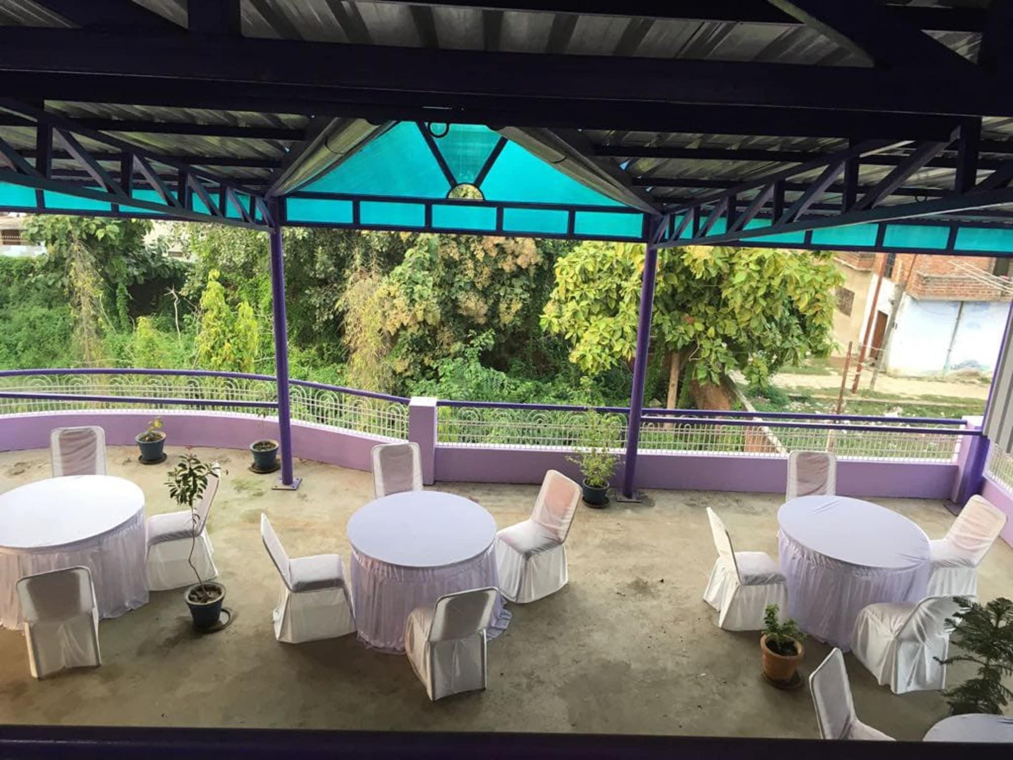 Vista Exterior Srishti Shelter