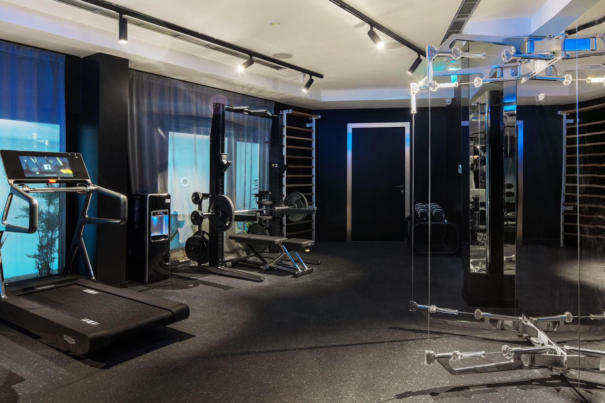 Gimnasio Posh Residence Luxury Suites