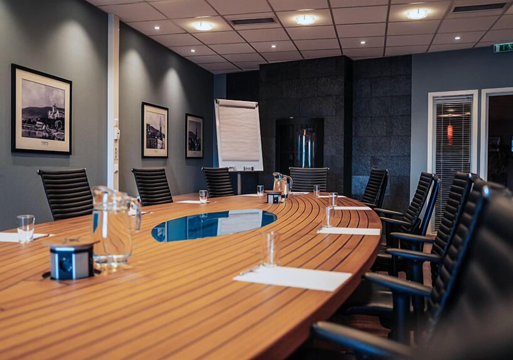 Sala de Reuniones laila hotels