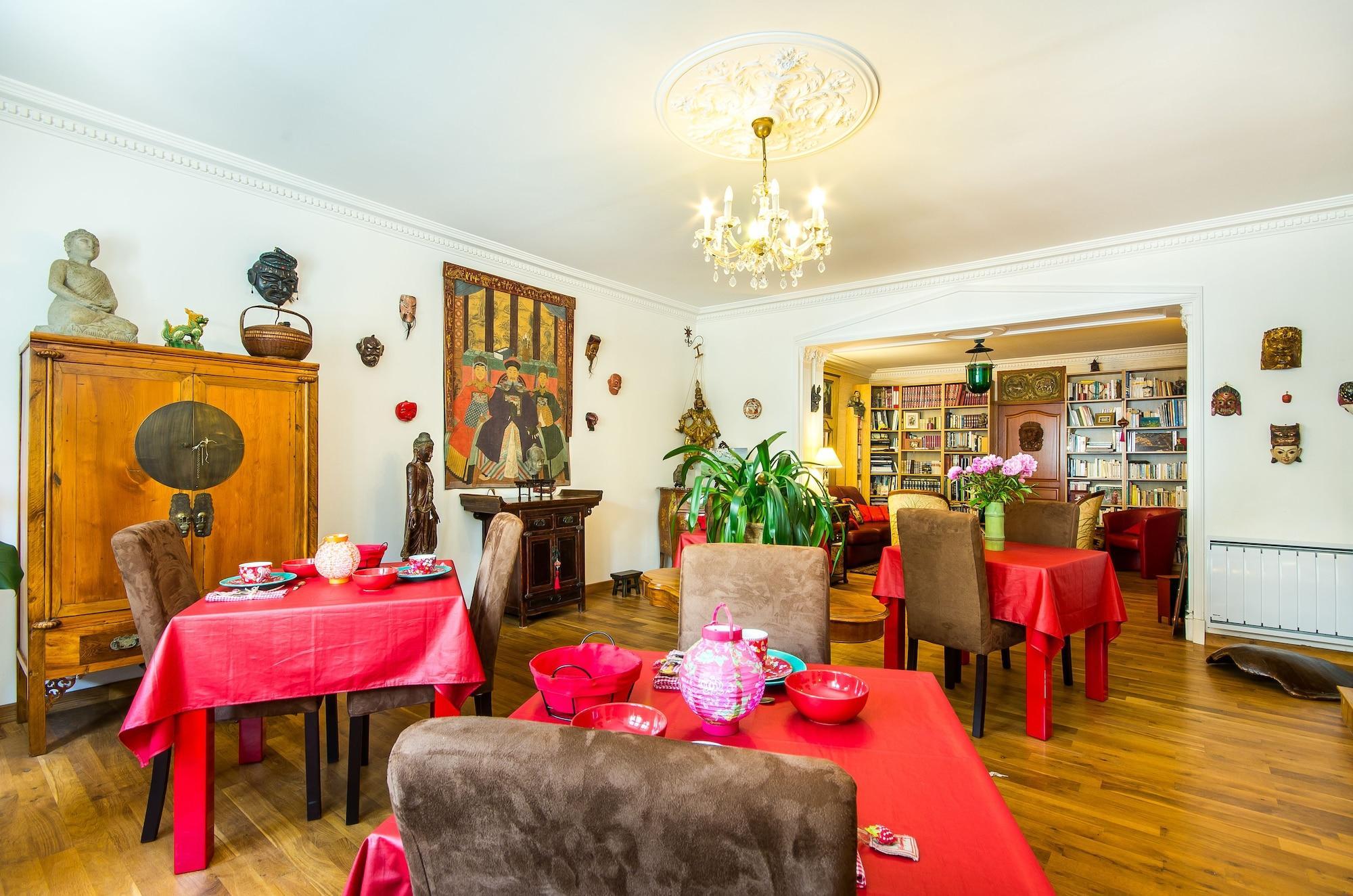 Restaurant L'Home Du Monde