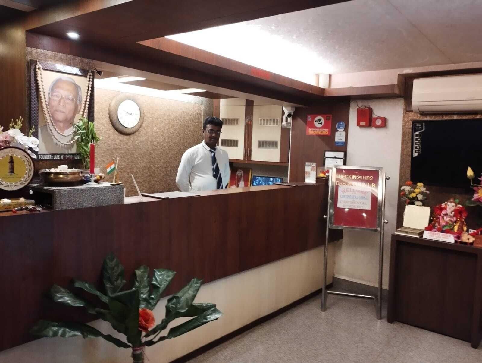 Vista Lobby continental lodge