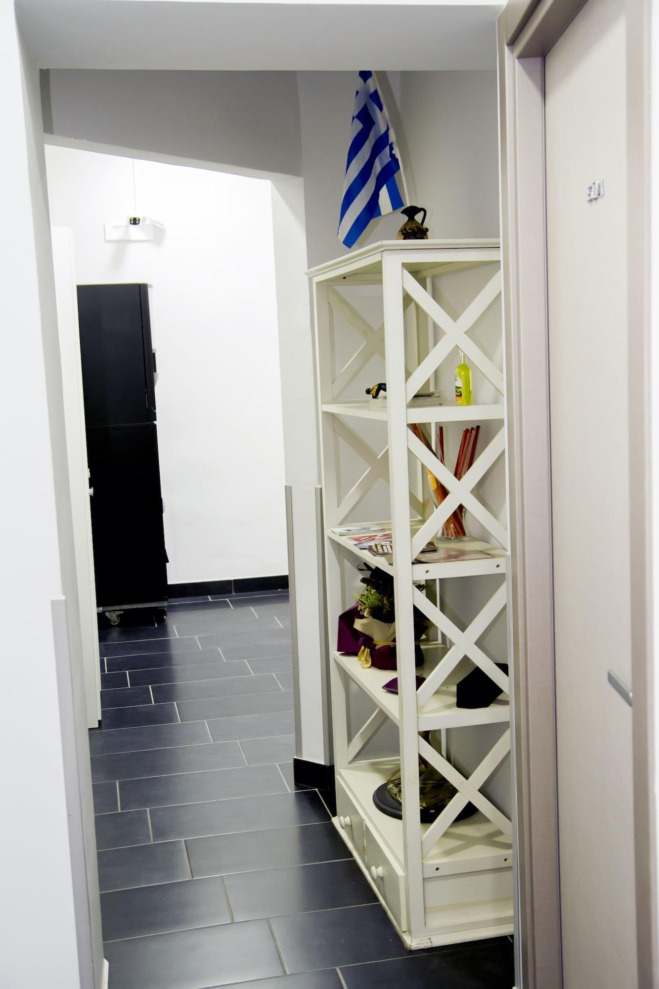 Vista Lobby B&B Napoli Binario1