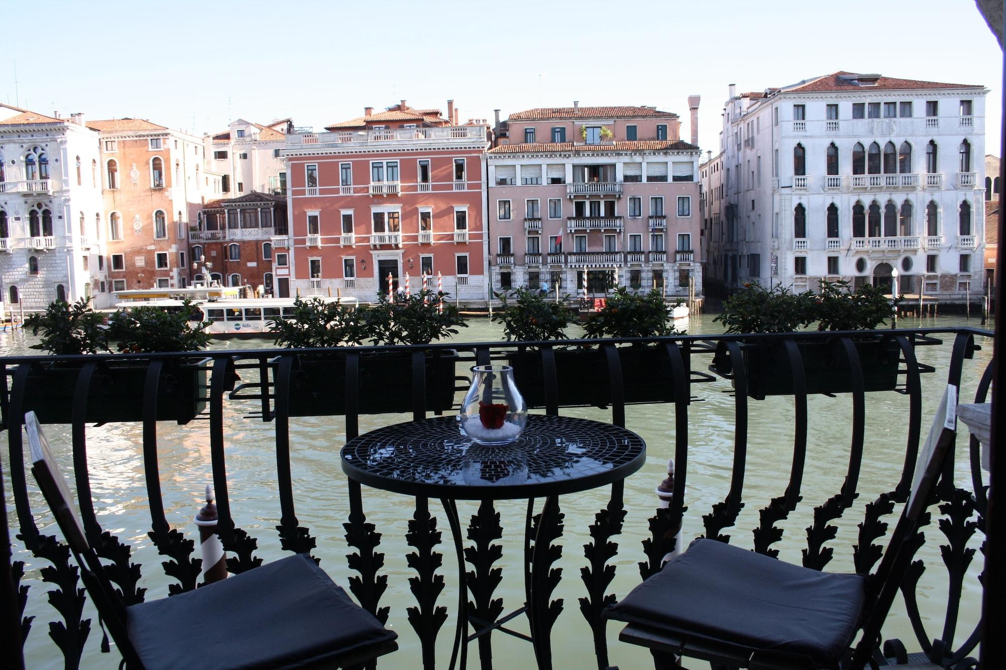 Bar/Salón Palazzo Barbarigo Sul Canal Grande