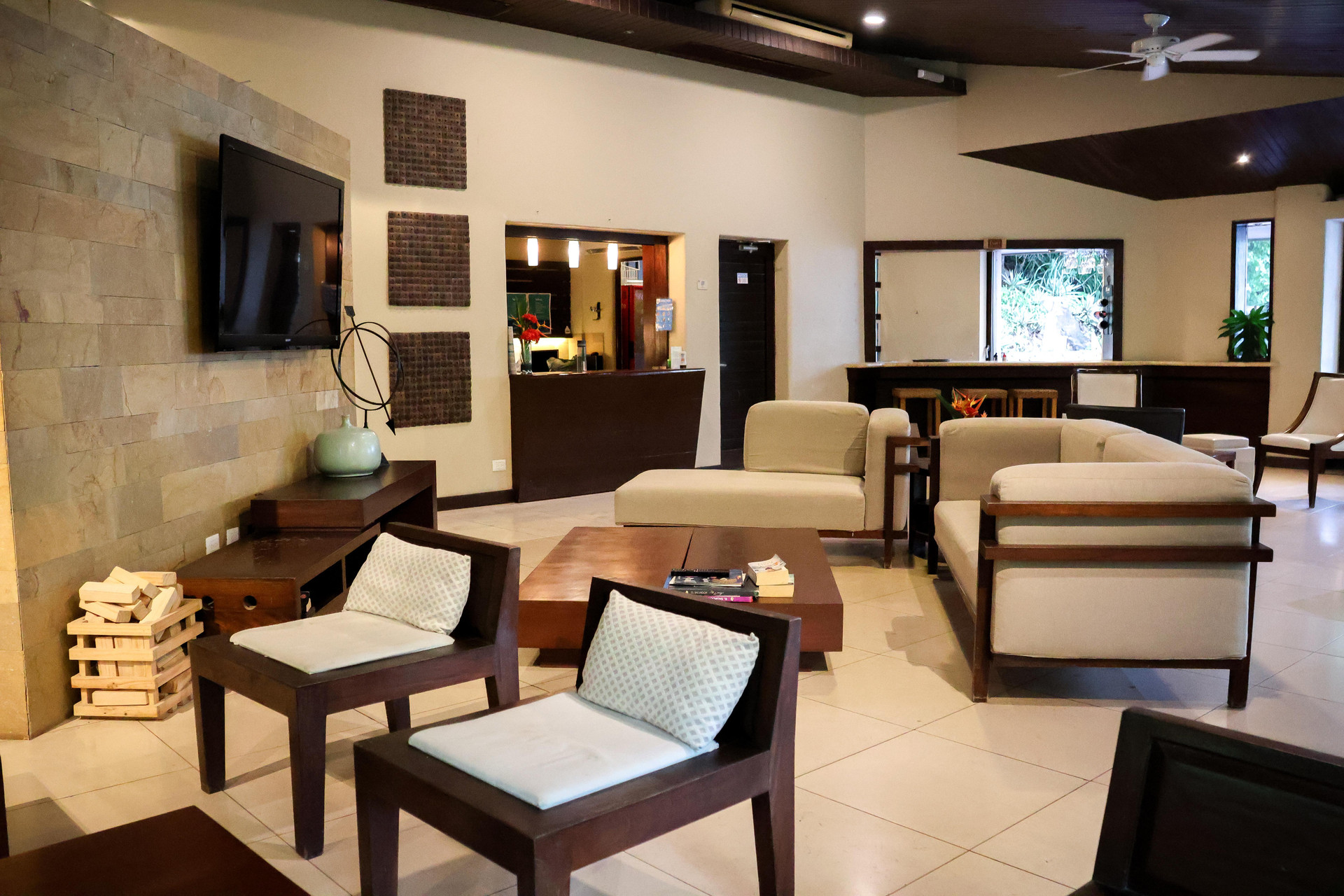 Vista Lobby Las Flores Resort